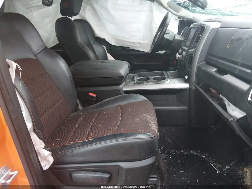 2015 RAM 1500 SPORT