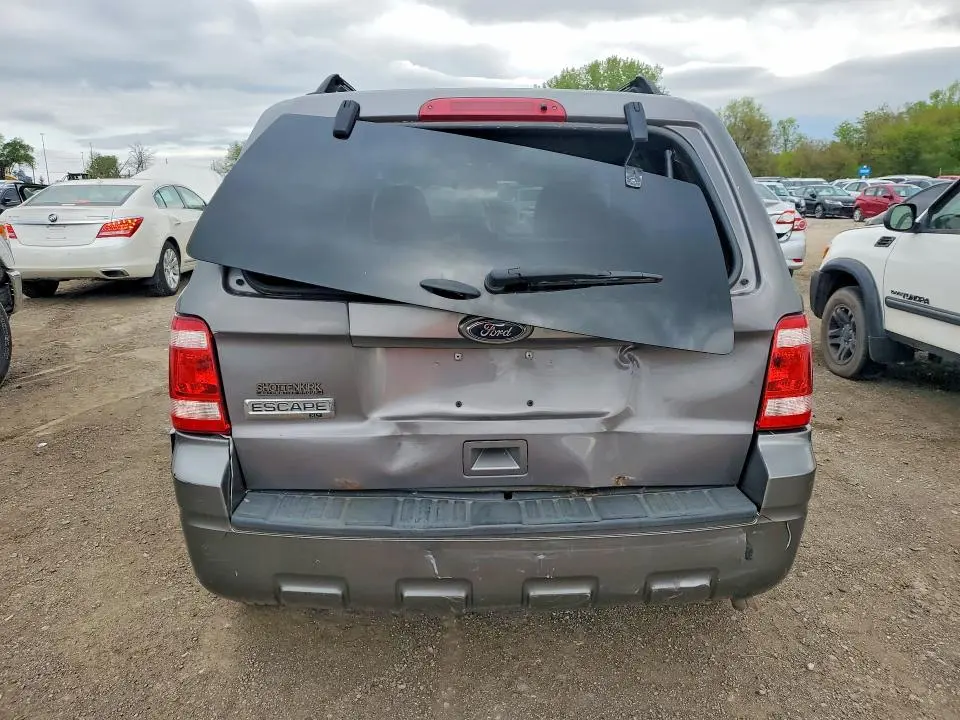 2012 FORD ESCAPE XLT  