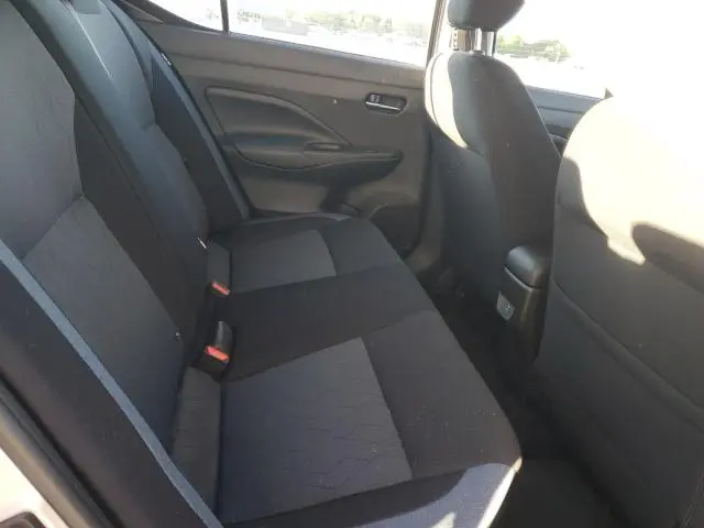 2024 NISSAN VERSA SV  