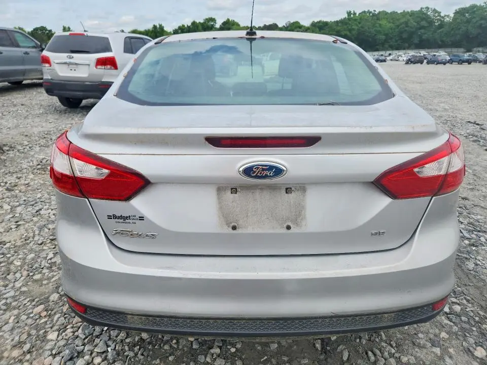 2012 FORD FOCUS SE  