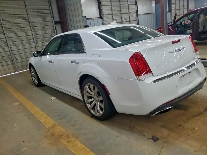 2017 CHRYSLER 300C   