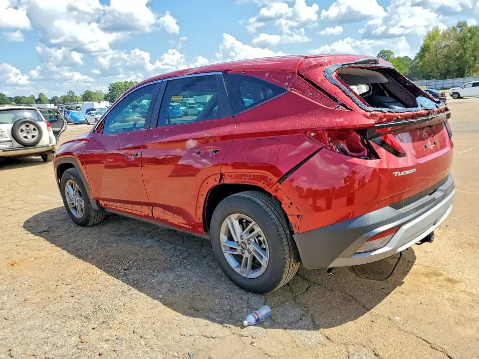 2025 HYUNDAI TUCSON SE  
