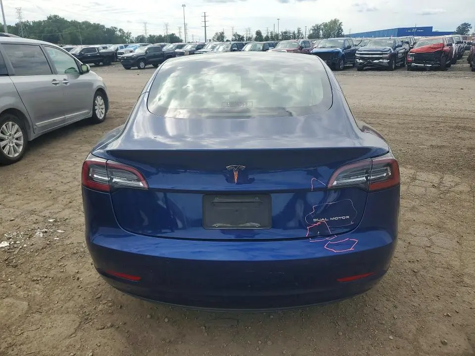 2021 TESLA MODEL 3   