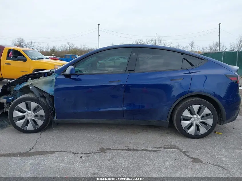 2023 TESLA MODEL Y AWD/LONG RANGE DUAL MOTOR ALL-WHEEL DRIVE