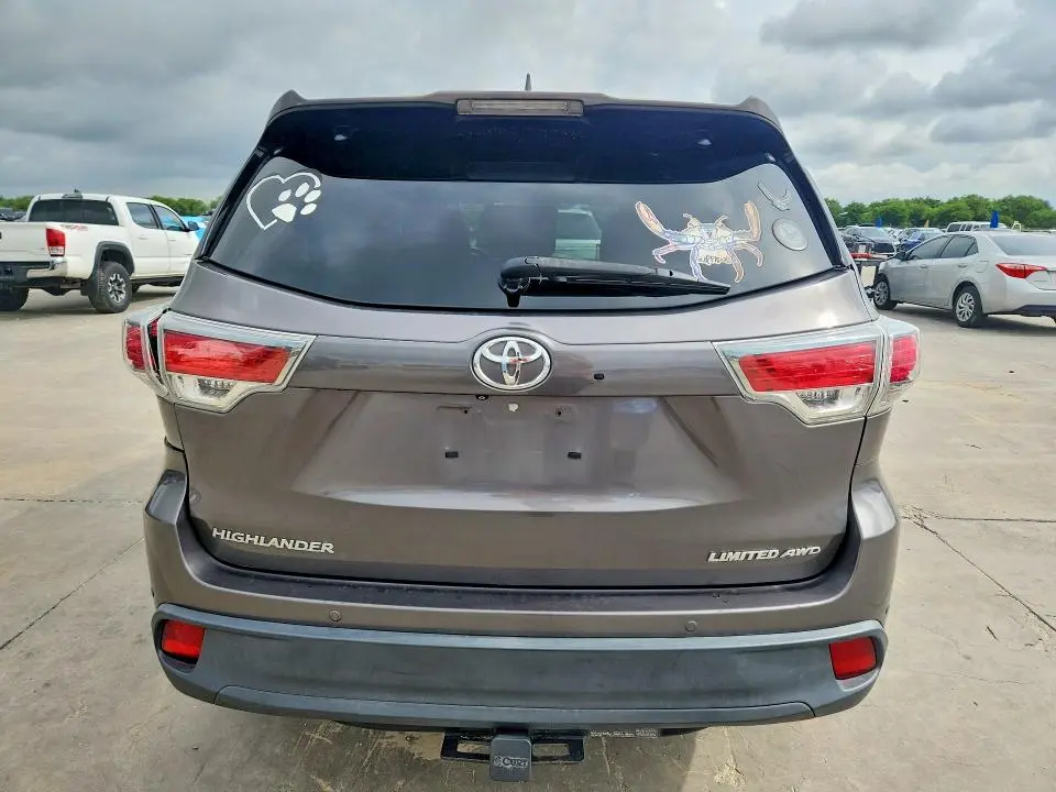 2015 TOYOTA HIGHLANDER LIMITED  