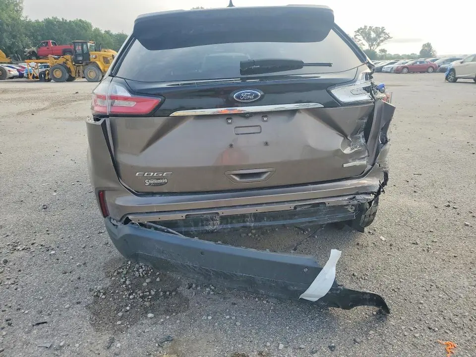 2019 FORD EDGE SE  