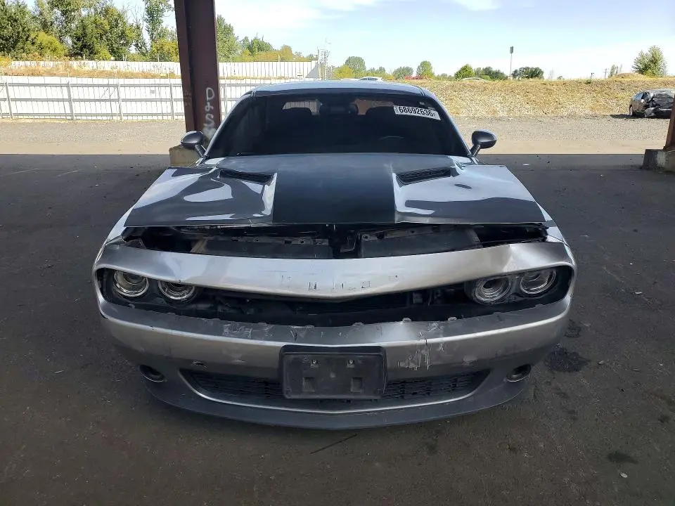 2016 DODGE CHALLENGER SXT  