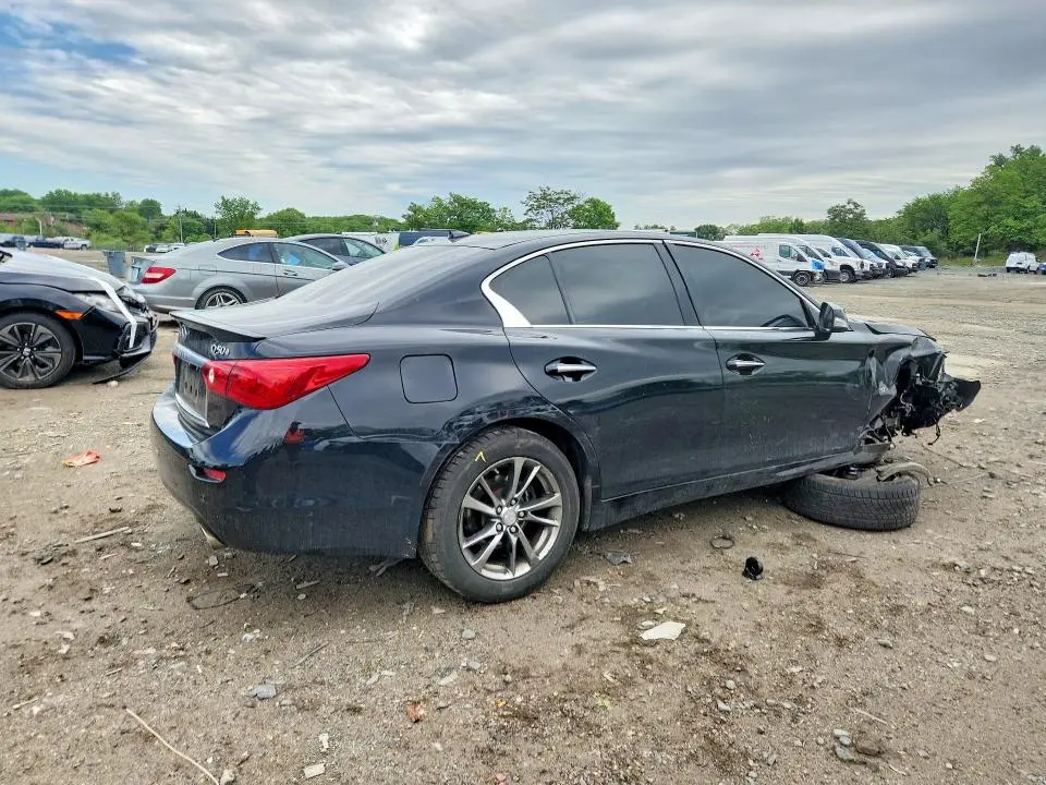 2015 INFINITI Q50 BASE  