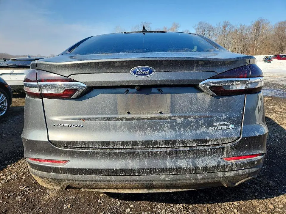 2019 FORD FUSION SE  