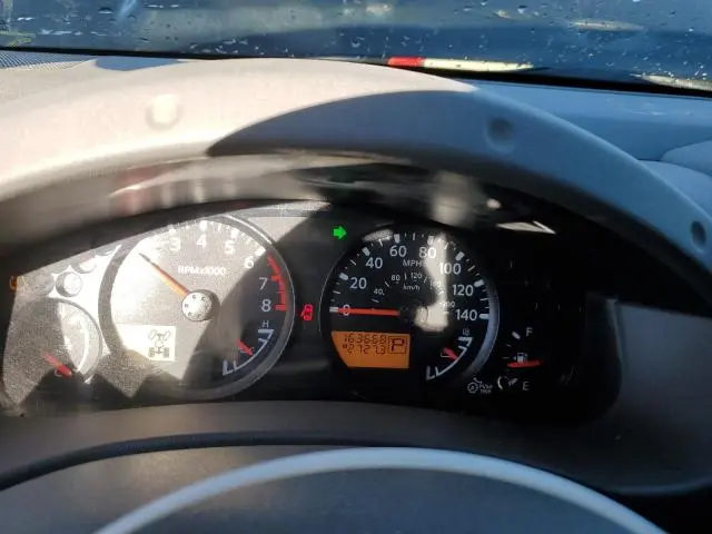 2010 NISSAN FRONTIER CREW CAB SE  