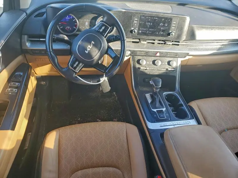 2022 KIA CARNIVAL LX  