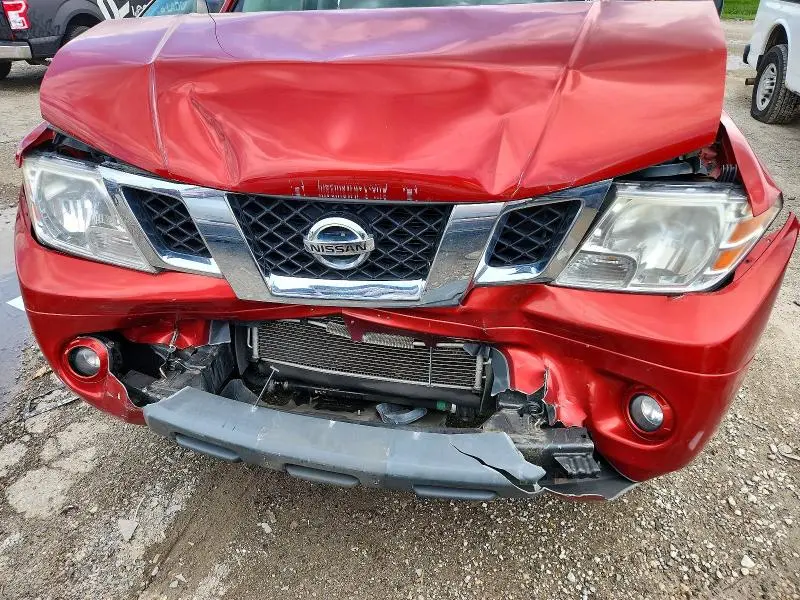 2017 NISSAN FRONTIER SV  