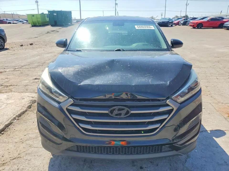 2016 HYUNDAI TUCSON SE  