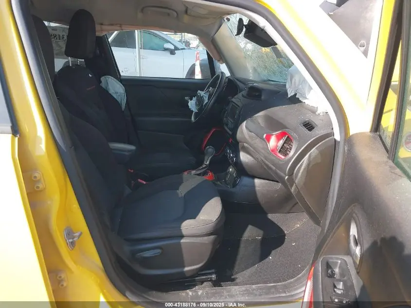 2017 JEEP RENEGADE TRAILHAWK 4X4