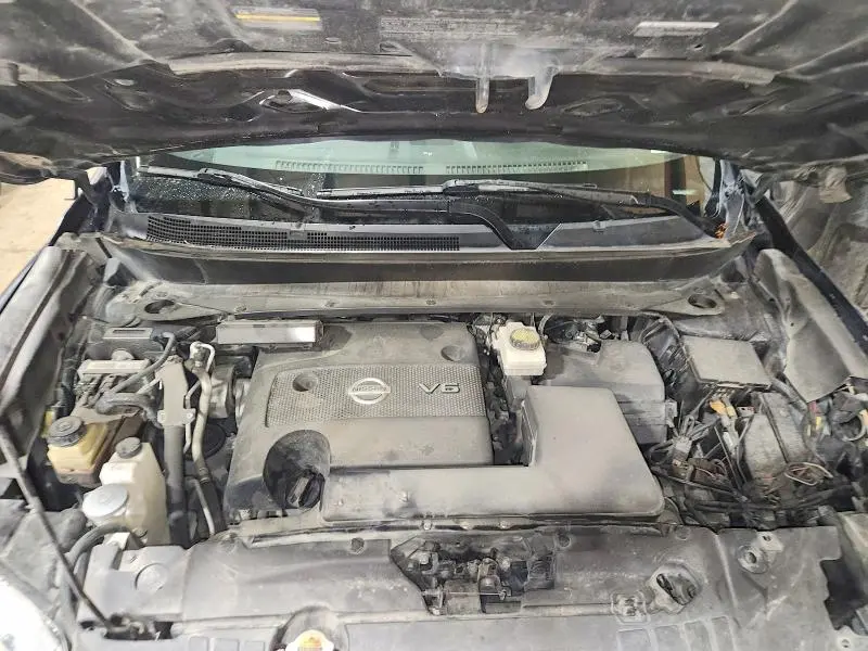 2014 NISSAN PATHFINDER SV  