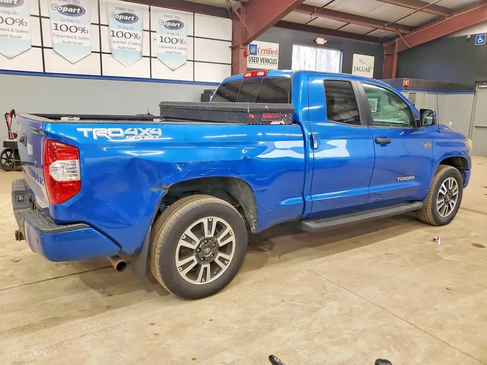 2018 TOYOTA TUNDRA SR5  