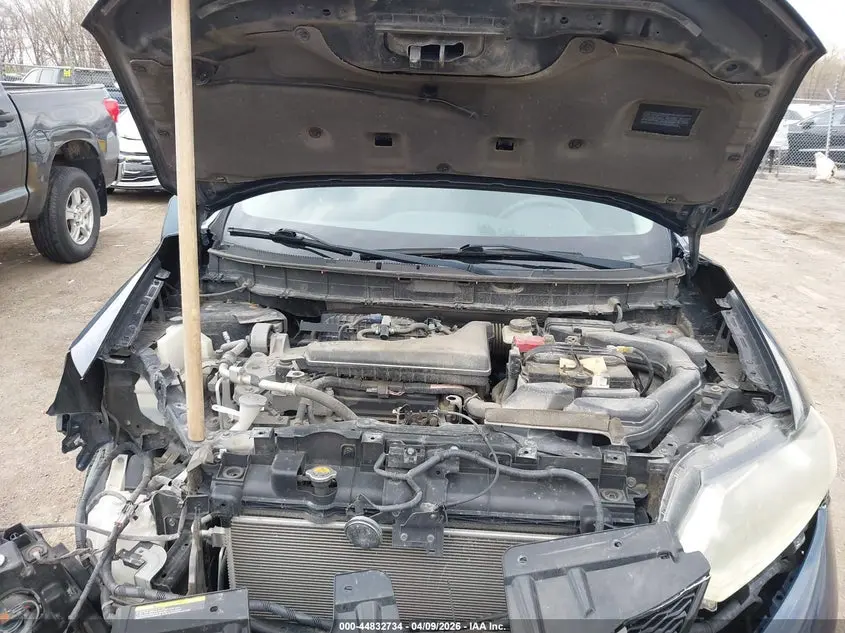 2015 NISSAN ROGUE SV