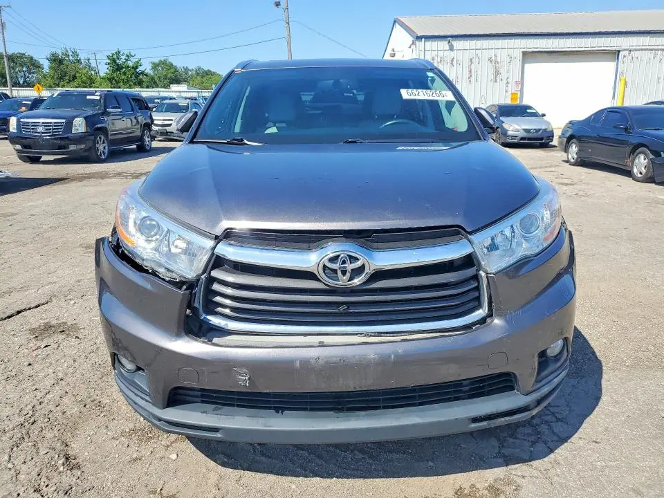 2014 TOYOTA HIGHLANDER XLE  