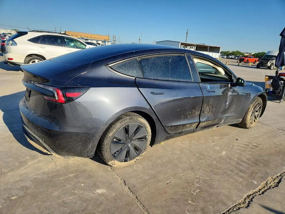 2024 TESLA MODEL 3   