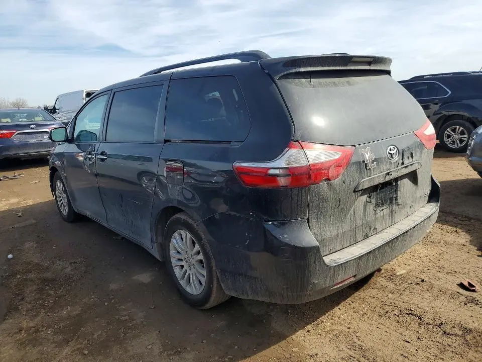 2016 TOYOTA SIENNA XLE 8-PASSENGER  