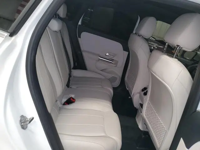 2022 MERCEDES-BENZ GLA 250 4MATIC  
