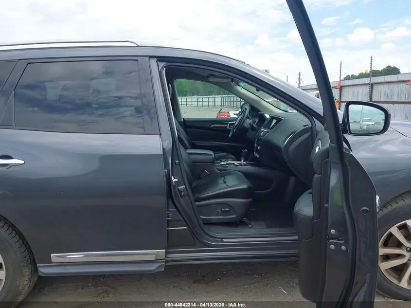 2013 NISSAN PATHFINDER SL