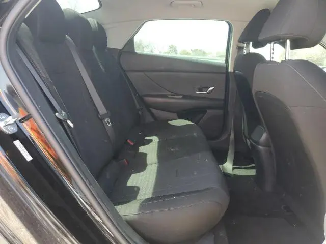 2023 HYUNDAI ELANTRA SE