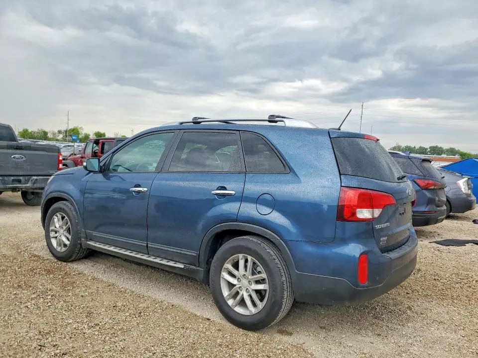 2015 KIA SORENTO LX  