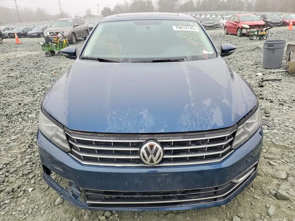 2019 VOLKSWAGEN PASSAT WOLFSBURG  