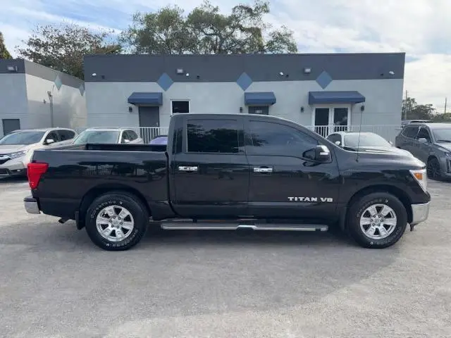 2018 NISSAN TITAN S