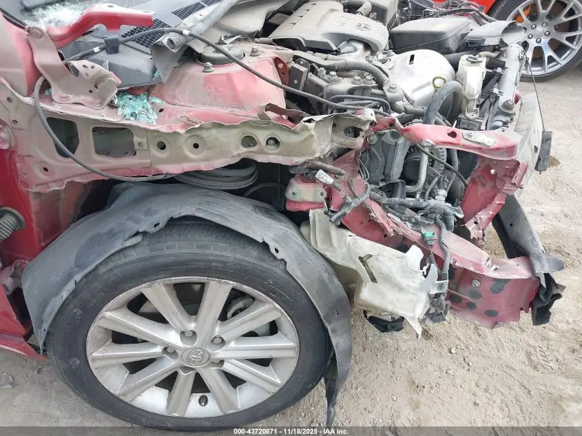 2014 TOYOTA CAMRY XLE