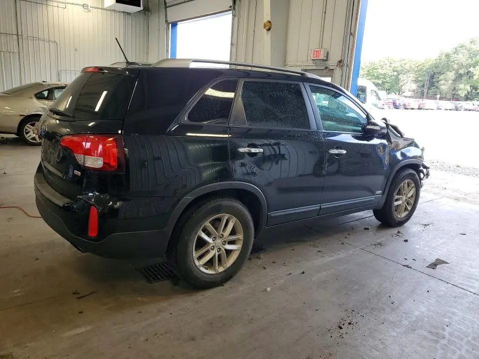 2014 KIA SORENTO LX  