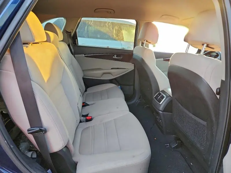 2017 KIA SORENTO   