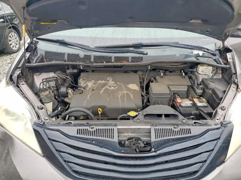 2012 TOYOTA SIENNA BASE 7-PASSENGER  