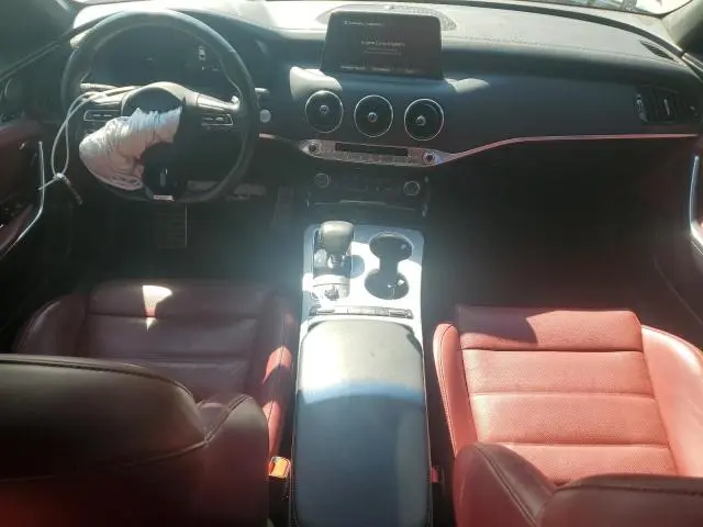 2021 KIA STINGER GT2  