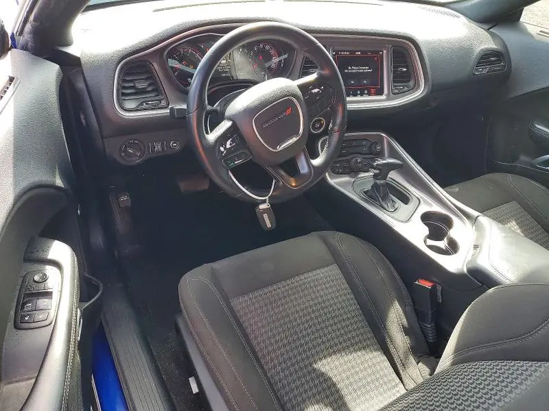 2021 DODGE CHALLENGER SXT  