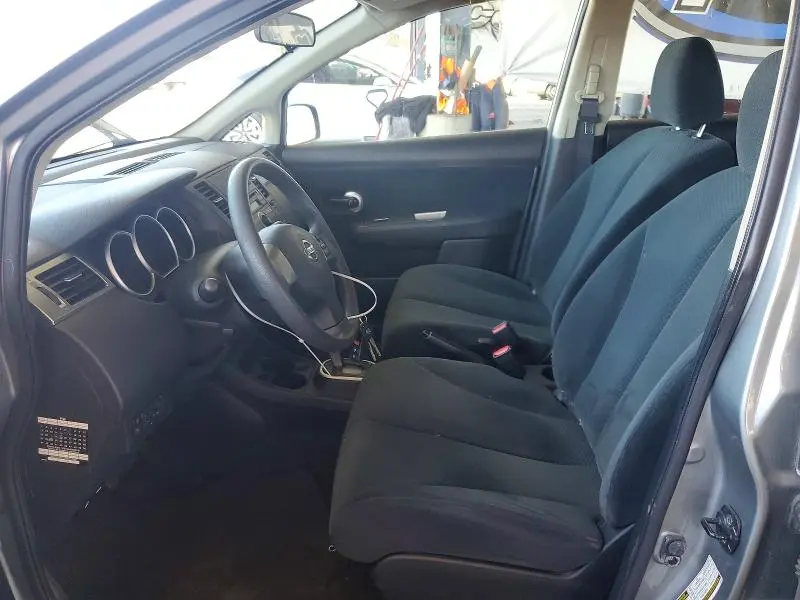 2010 NISSAN VERSA 1.8 S  