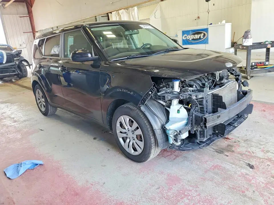 2020 KIA SOUL LX  