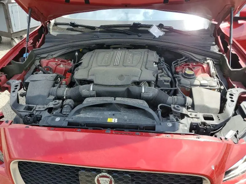 2017 JAGUAR F-PACE R - SPORT  
