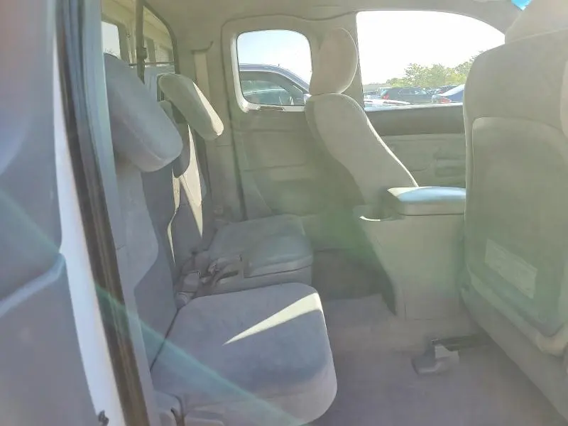 2011 TOYOTA TACOMA BASE  