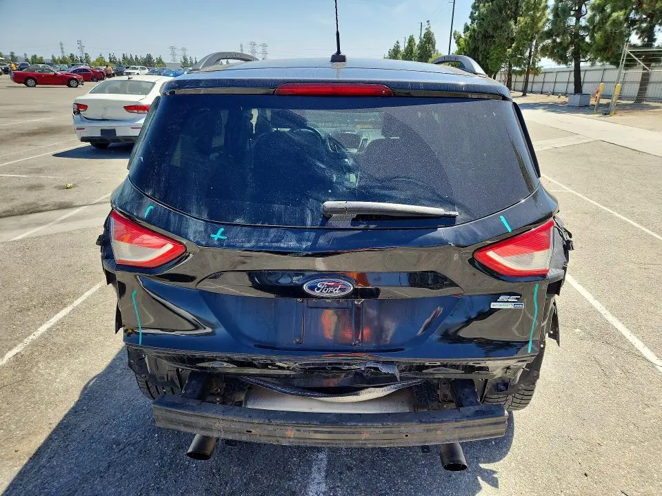 2016 FORD ESCAPE SE  