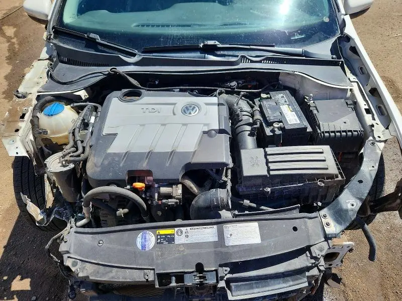 2013 VOLKSWAGEN GOLF   