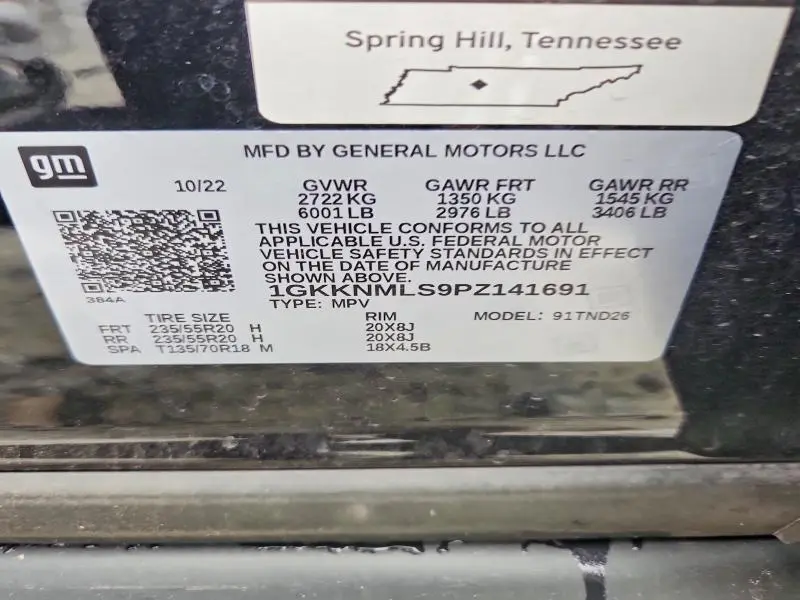 2023 GMC ACADIA SLT  