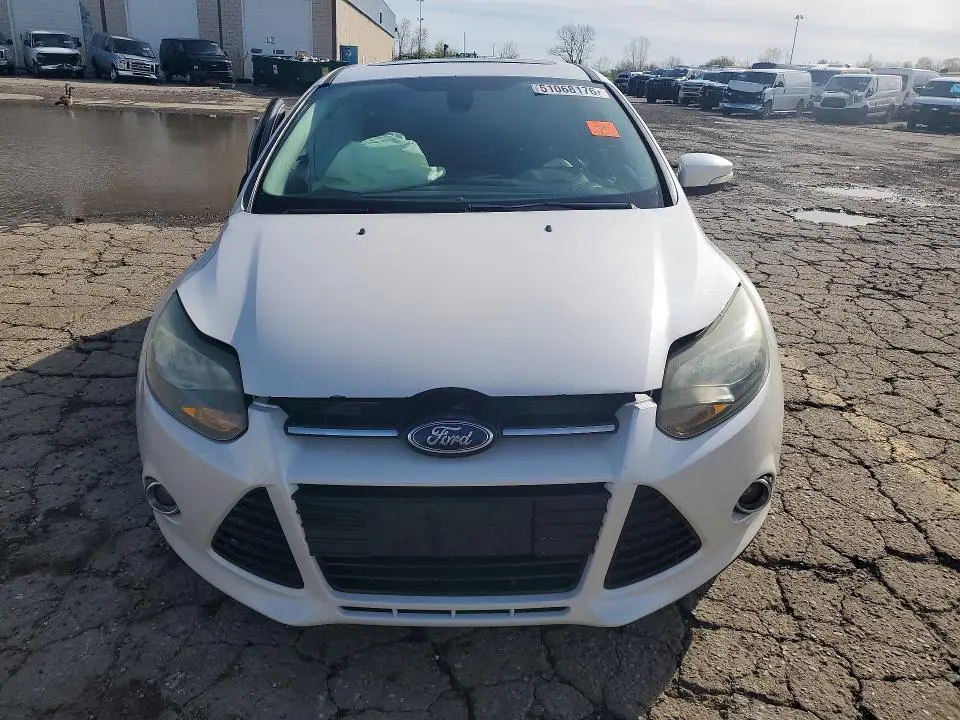 2012 FORD FOCUS TITANIUM  