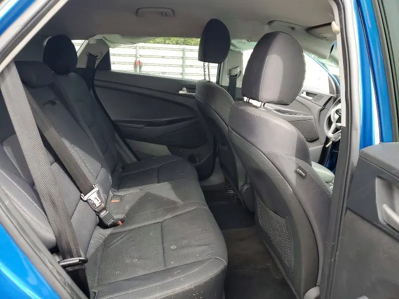 2020 HYUNDAI TUCSON SE  