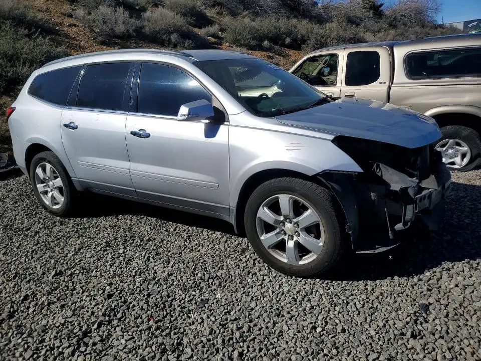 2016 CHEVROLET TRAVERSE LT  