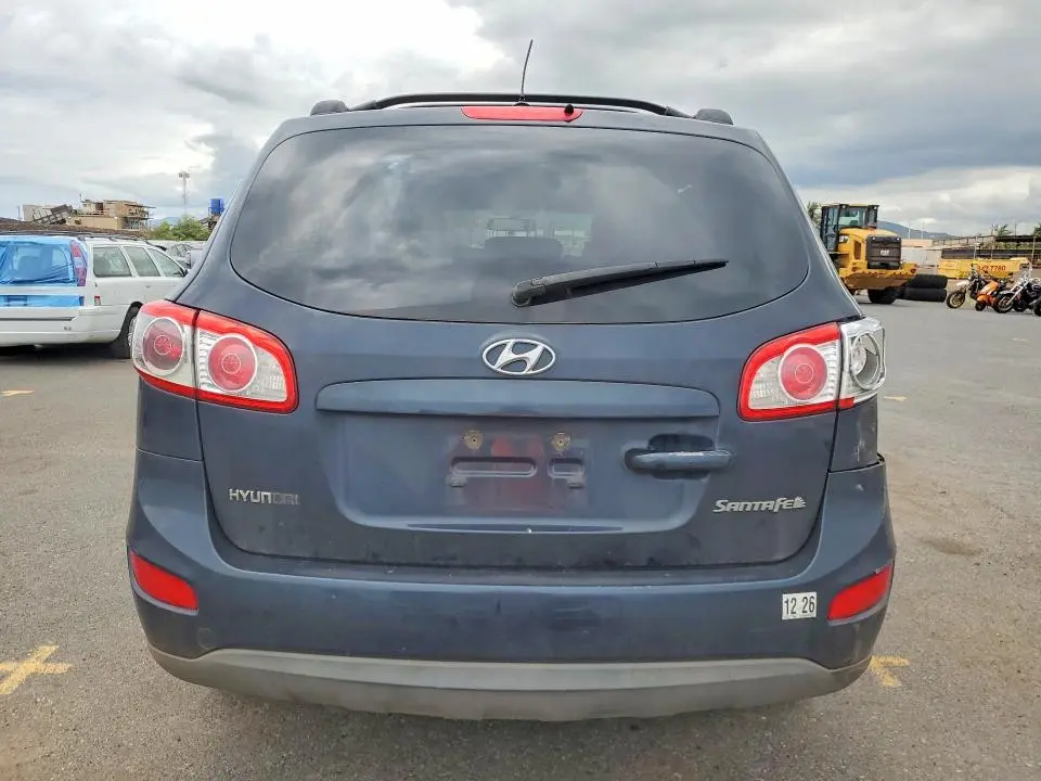 2011 HYUNDAI SANTA FE GLS  