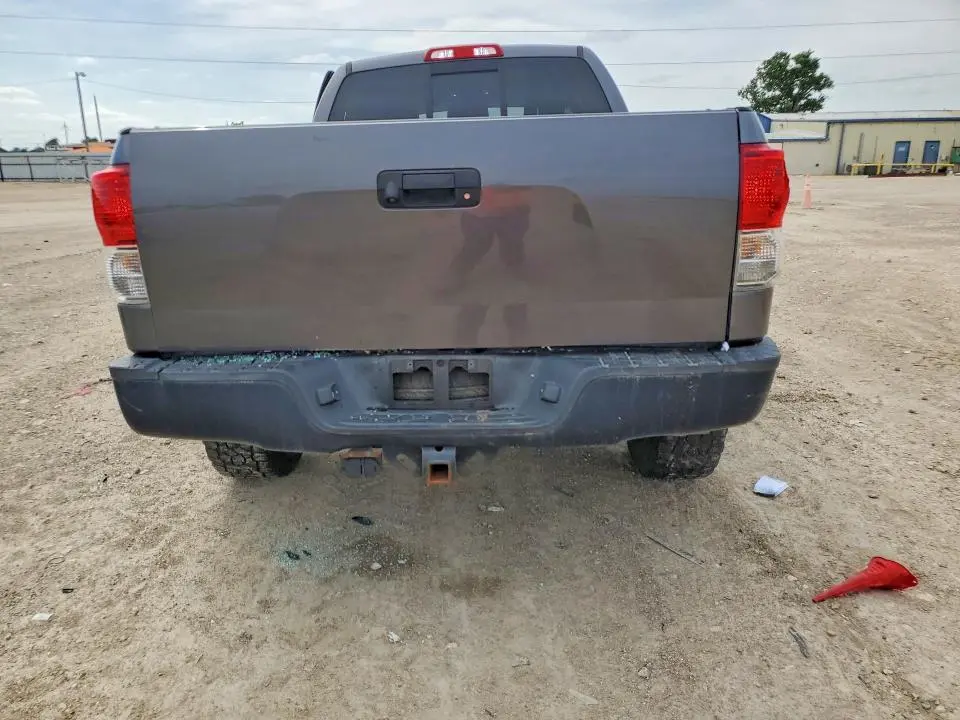 2013 TOYOTA TUNDRA DOUBLE CAB SR5  