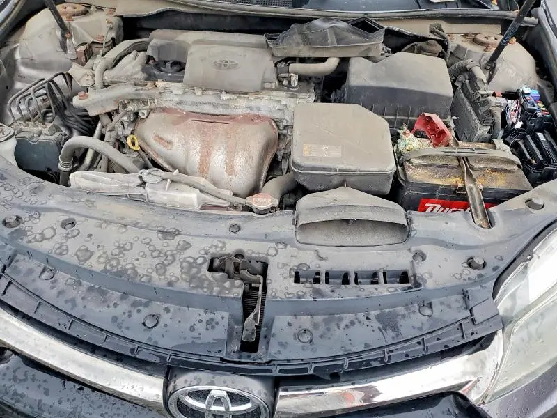 2016 TOYOTA CAMRY SE  
