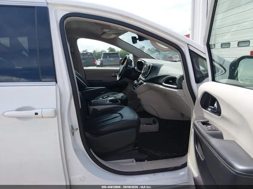 2023 CHRYSLER PACIFICA HYBRID TOURING L